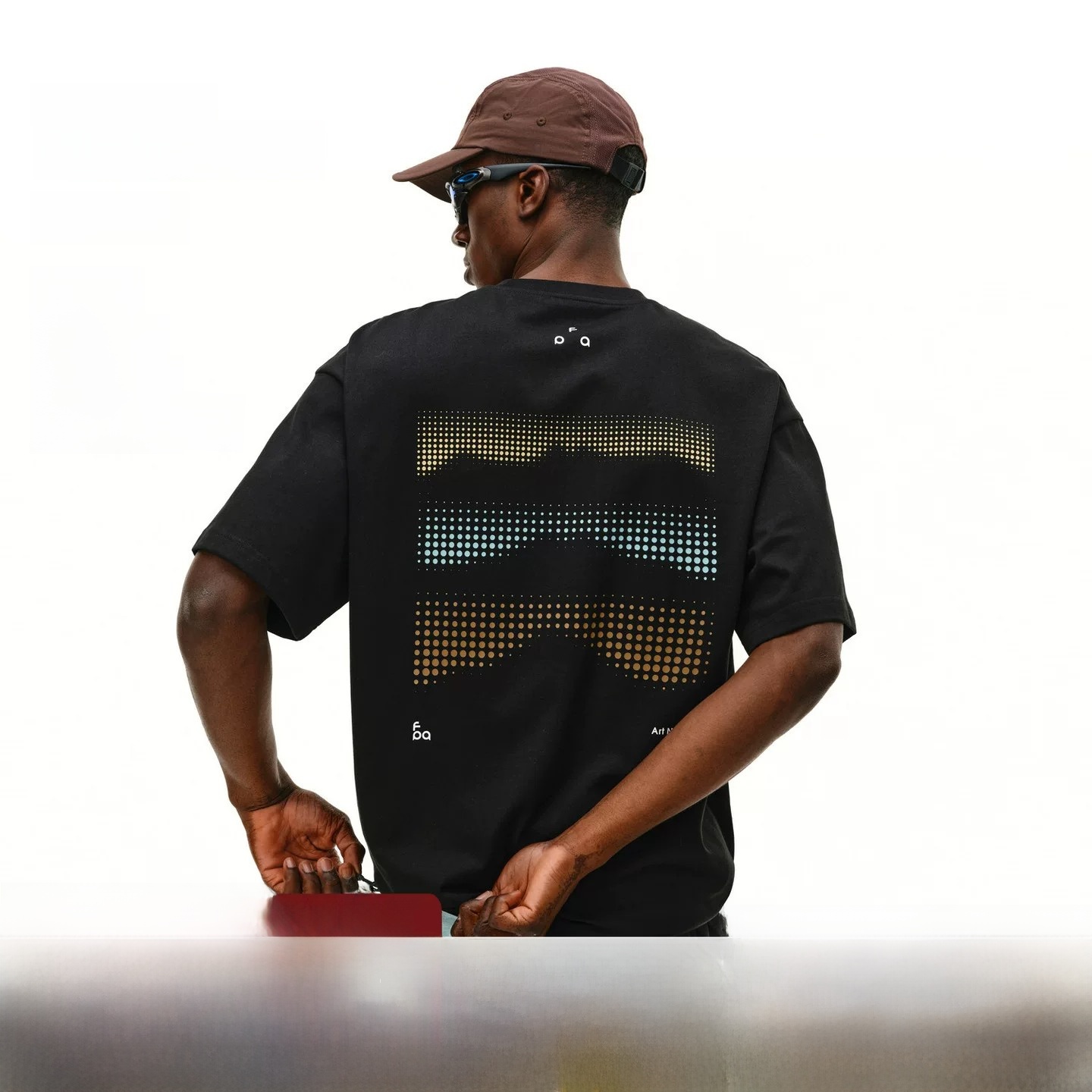 Outdoor Sport Club - T-shirt sportiva a maniche corte con